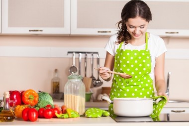 طباخة خبرة لجميع المأكولات للعمل للأسرة الراقية ب6 أكتوبر