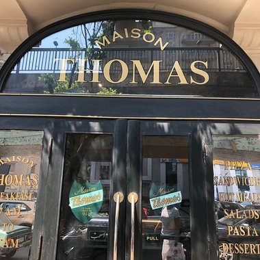 مطعم ميزون  توماس